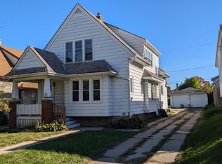 1432 S 89th St, West Allis, WI 53214