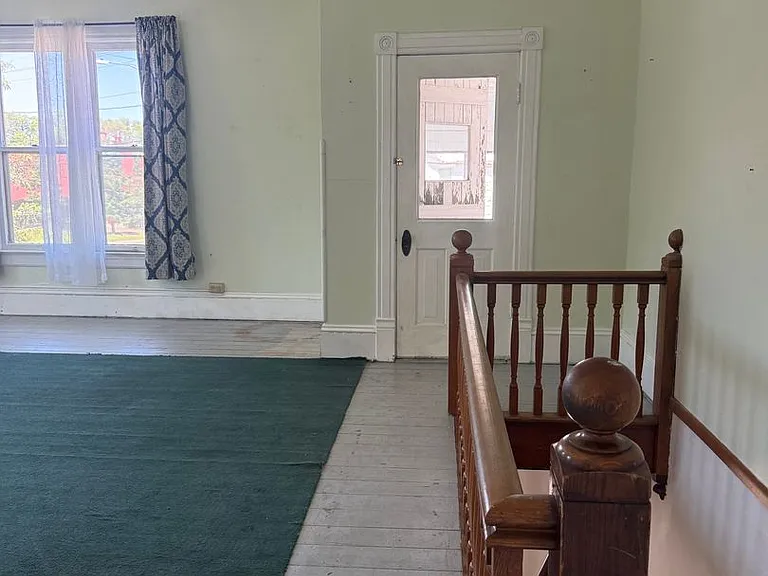 822 N High St — Photo 17