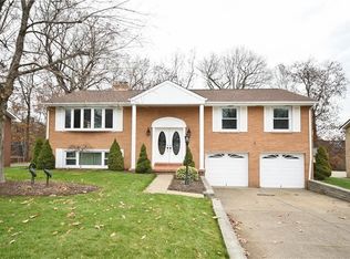 227 Lytton Rd, Coraopolis, PA 15108