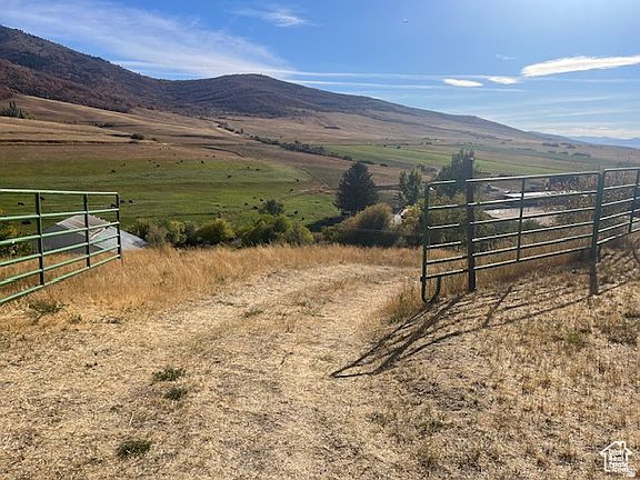 4th image of 7180 E Birch Creek Rd