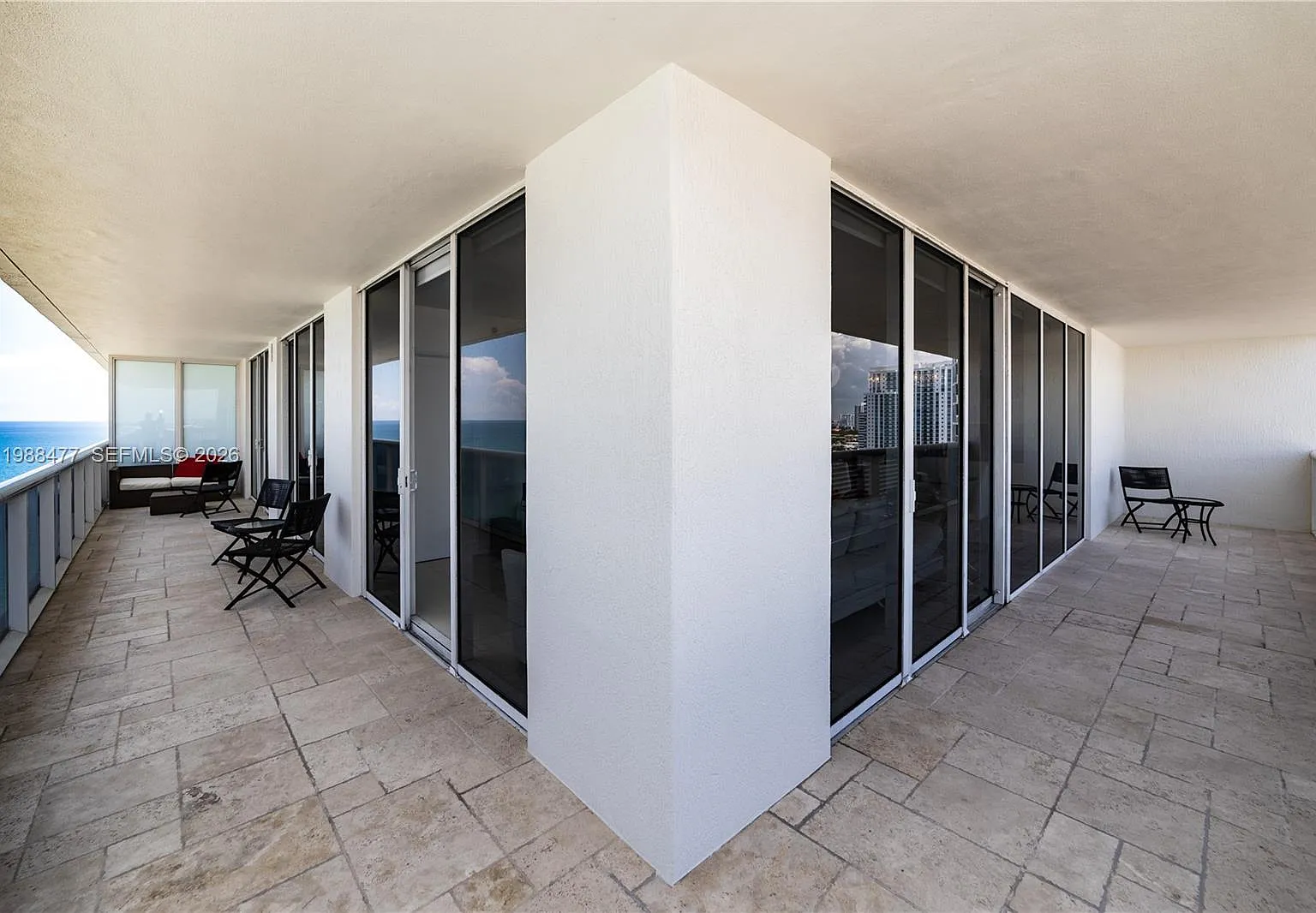 Beach Club Two — Photo 2