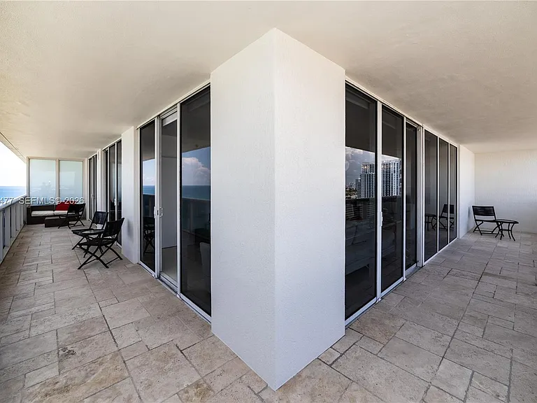1830 S Ocean Dr #1808 — Photo 2