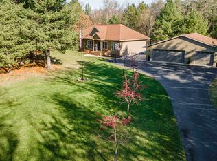 1833 W 13th Ave, Friendship, WI 53934