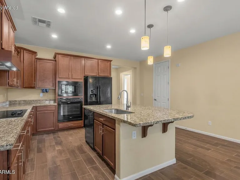 9014 W Ruth Ave — Photo 5