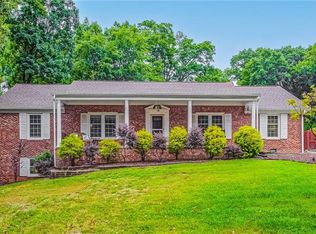 1310 Longcreek Dr, High Point, NC 27262
