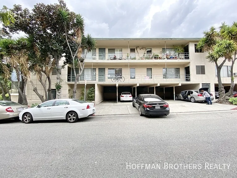 1155 N Curson Ave #7 — Photo 5