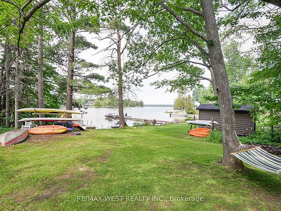 3rd image of 6896 Pentland Ln