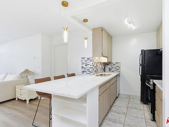 4th image of 7740 Redlands St Unit G1095