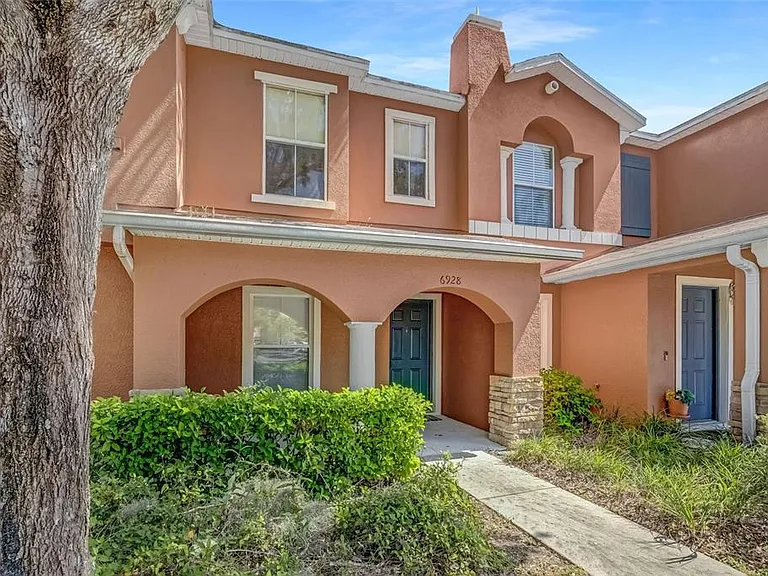 6928 Hawthorne Trace Ln — Photo 7