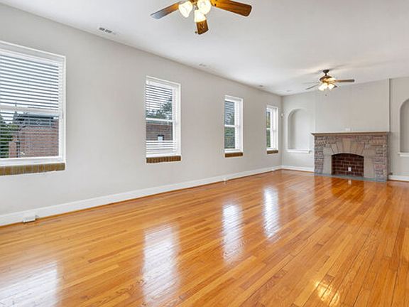 4th image of 2732-2734 McNair Ave #2734-2F