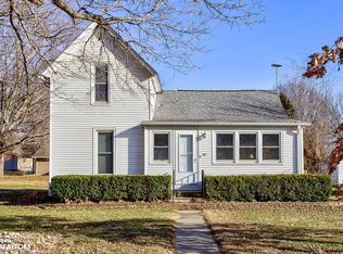 210 N Main St, Conrad, IA 50621