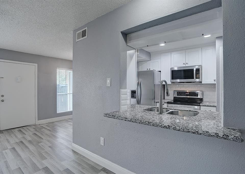 1st image of 1516 Bay Area Blvd APT Q11