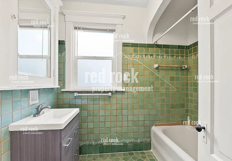 615 W 6th Ave #D — Photo 9