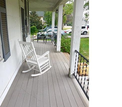 4th image of 9515 W Milton Ave