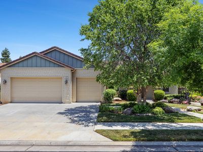 1977 N Dara Ave, Clovis, CA, 93619
