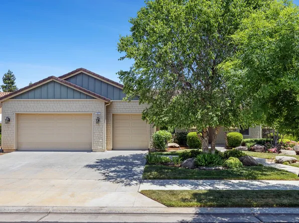 1977 N Dara Ave, Clovis, CA 93619