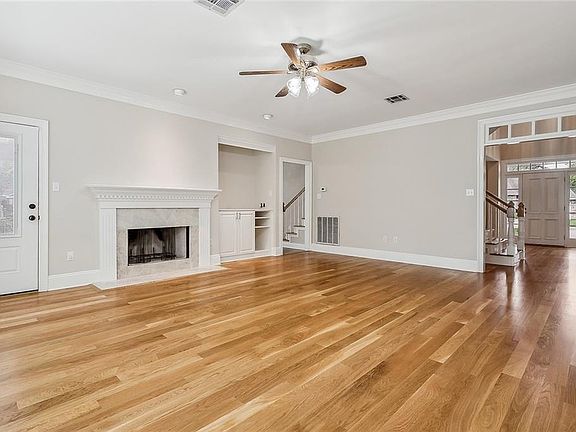 4th image of 91 Longwood Dr