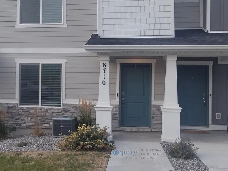8710 W Cordero Dr #1 — Photo 2