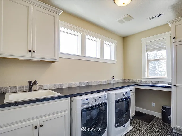 5317 NW Goodwin Loop — Photo 6