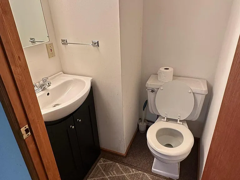 6011 Elizabeth Ave — Photo 36