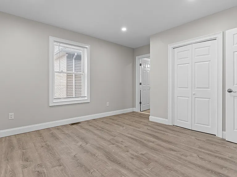 14 Herschel St #1 — Photo 10