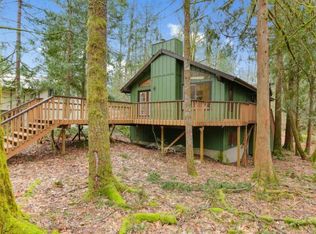 64801 E Riverside Dr, Brightwood, OR 97011