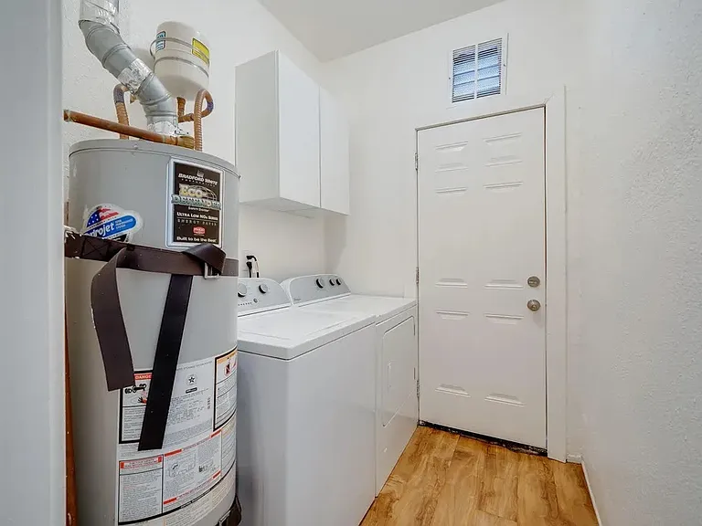 132 S Mountain View Ave #1/2 — Photo 11