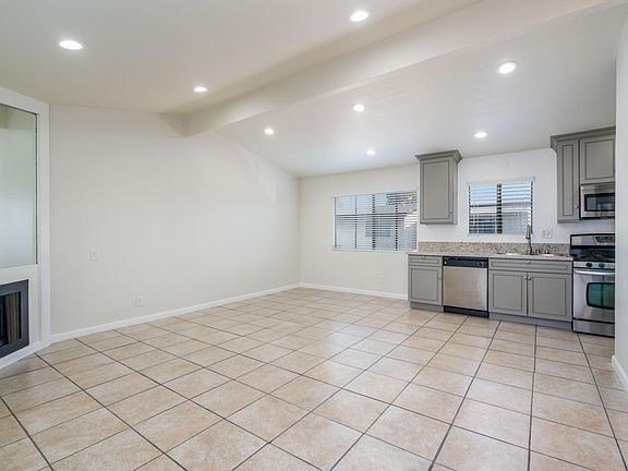 5th image of 606 Victoria Ave #B