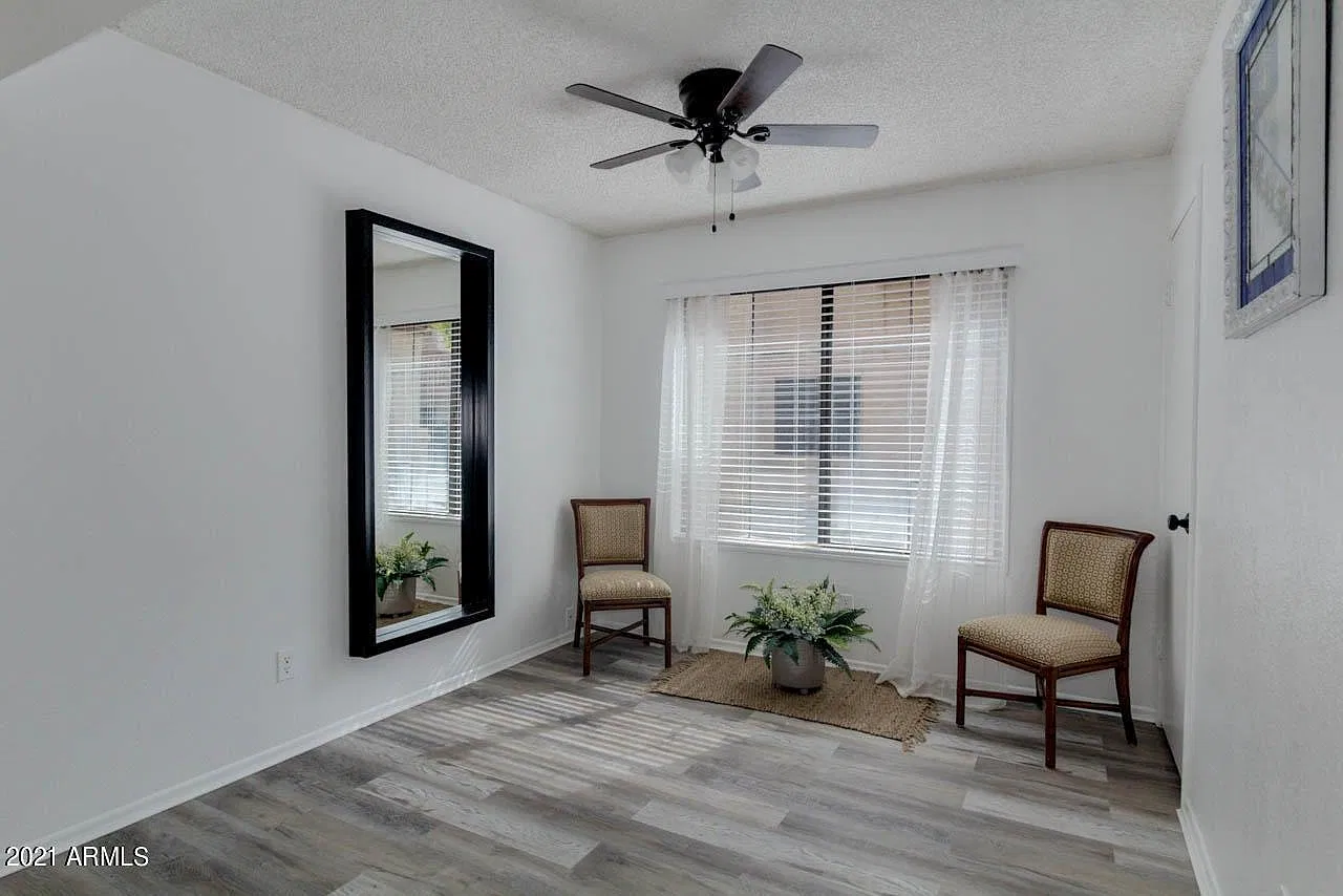 2 bed, 934 sqft, $1,550 — Photo 3