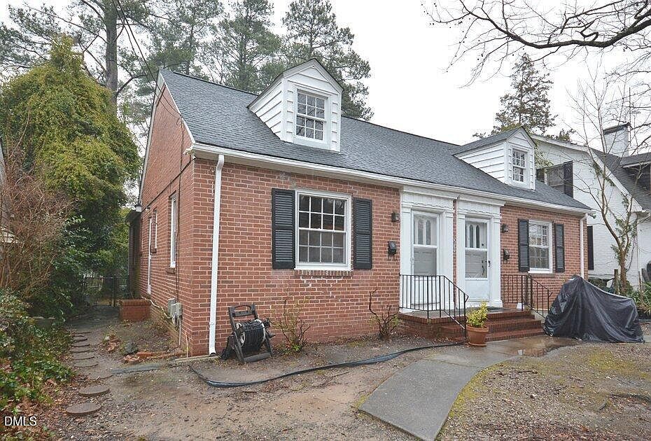 1st image of 2602 Vineyard St #A