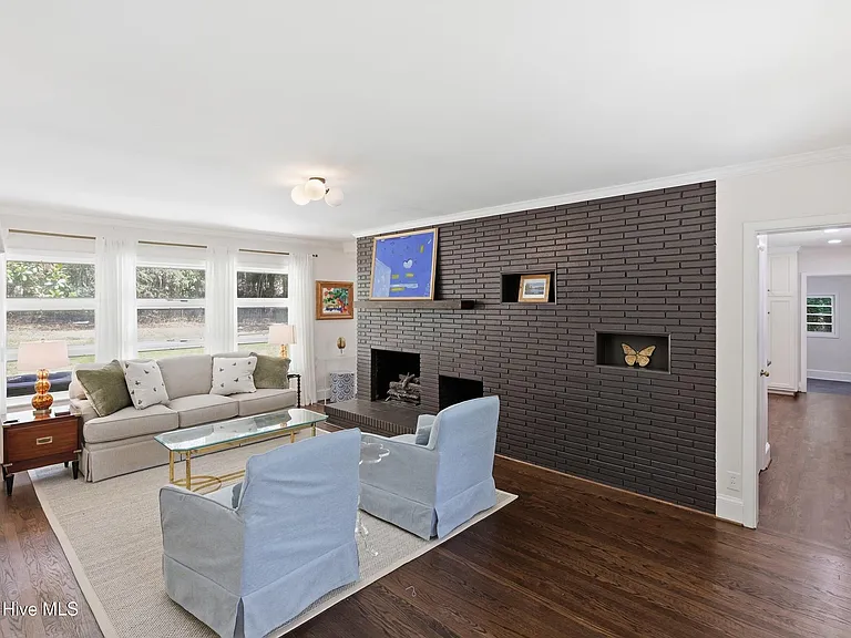 105 Bunn Ave — Photo 14