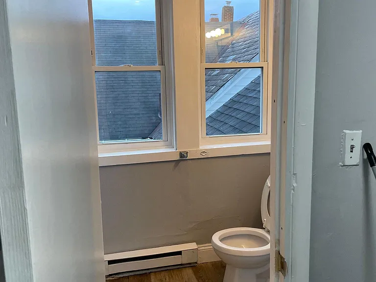 1325 Washington St #2 — Photo 31