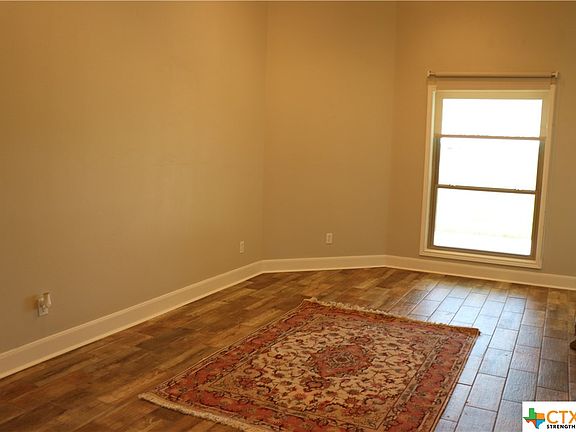 5th image of 451 Essence Dr