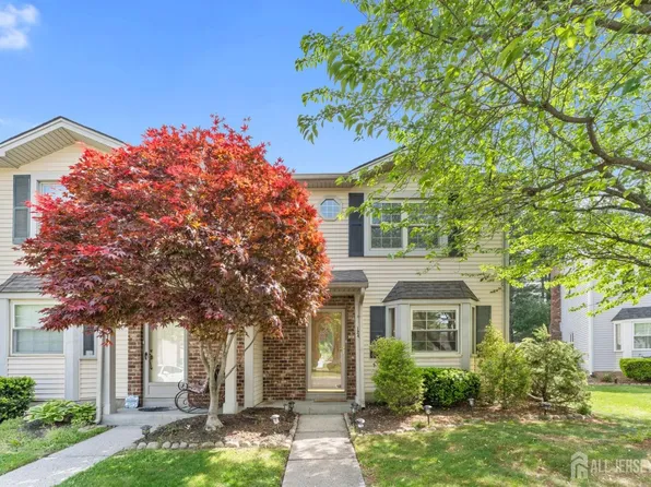 124 Leah Ct, Dayton, NJ 08810