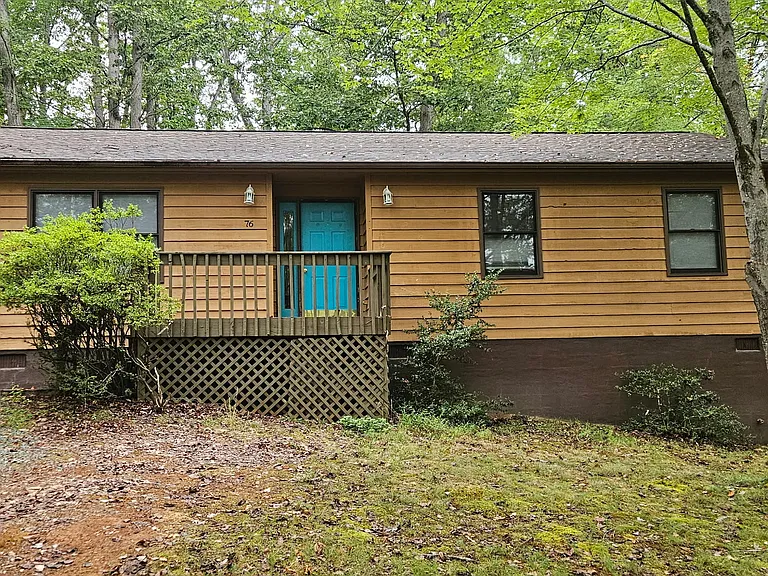 76 Bridlewood Dr — Photo 2