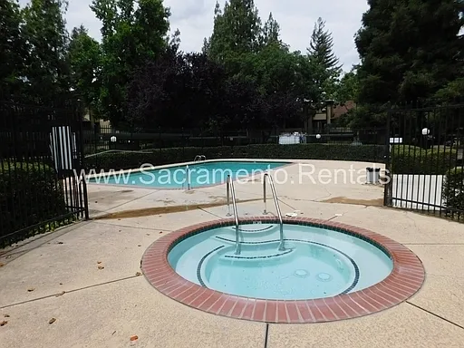 750 Del Verde Cir #2 — Photo 22