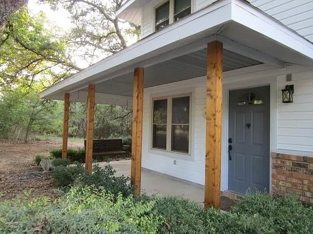 1311 Overlook Dr — Photo 2