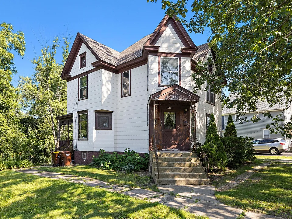 601 S Jefferson St #2