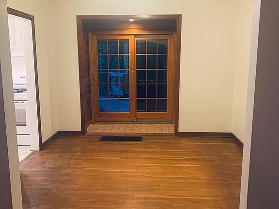 4th image of 739 Vermont Ave