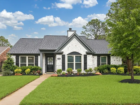 15402 Robin Grove Ct, Cypress, TX 77433