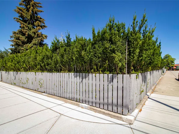 105 Lee Ave, Penticton, BC V2A 3V9