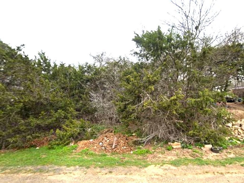 1st image of 4256 Mistletoe Dr