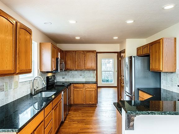 2nd image of 6419 La Casa Ct
