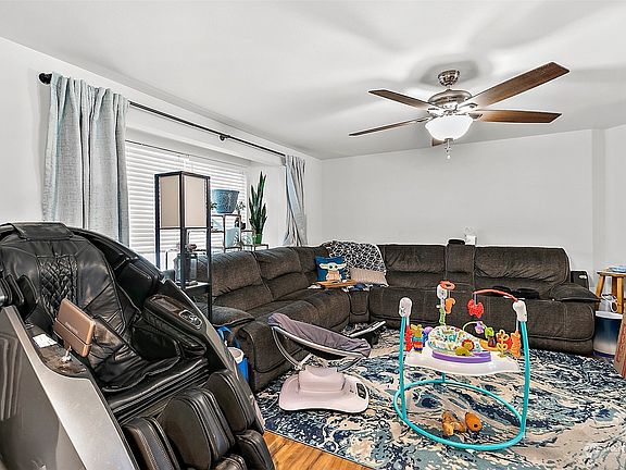 2nd image of 12205 220th Avenue Ct E