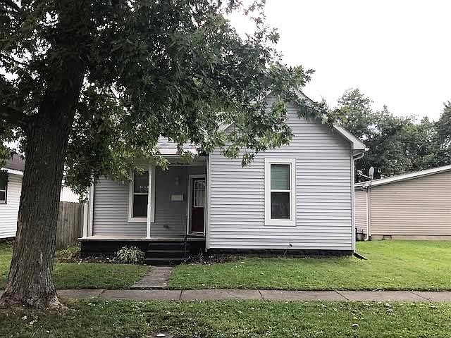 1st image of 1736 Woodlawn Ave