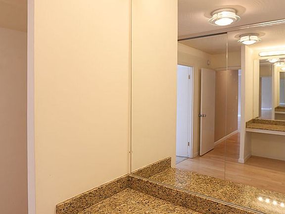 3rd image of 2040 Franklin St APT 704