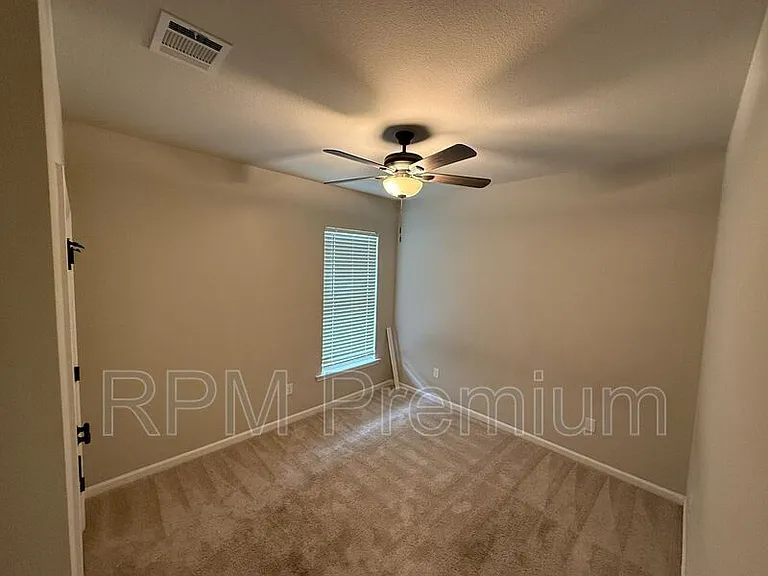 39500 Ridgeland Dr — Photo 18