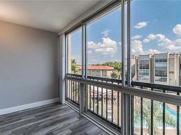 5th image of 1243 S Ml King Ave Unit B403