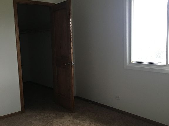 3rd image of 20720 S Woodlawn Ct