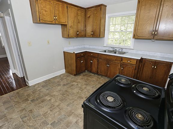 3rd image of 317 E 12th St #10
